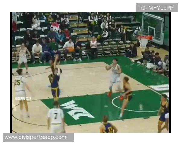 佩贾儿子在NCAA赛场展现高效表现16投11中斩获26分5篮板并送出5次失误 佩贾儿子在NCAA赛场展现高效表现16投11中斩获26分5篮板并送出5次失误