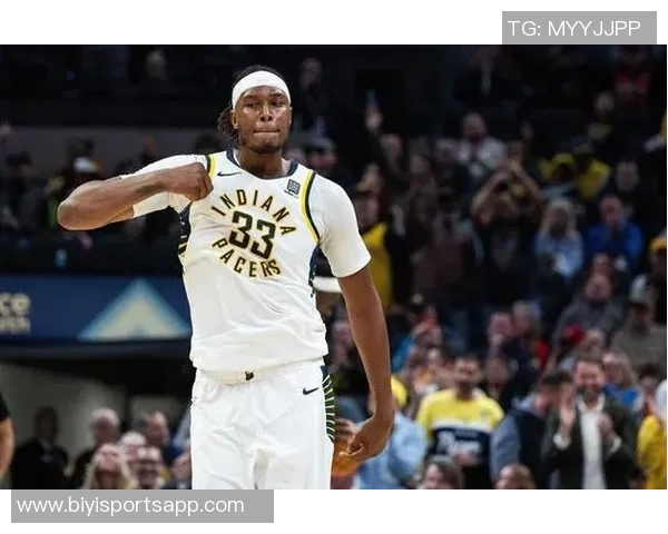 特纳高效发挥仅靠三分球贡献15分7篮板2助攻3抢断展现全面能力