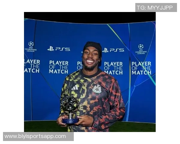 丹尼斯曼凭借梅开二度荣膺埃因霍温对那不勒斯比赛全场最佳称号 丹尼斯曼凭借梅开二度荣膺埃因霍温对那不勒斯比赛全场最佳称号