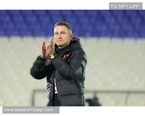 米卢执教国足背后张路推手扬科维奇遭神秘电话影响决定 米卢执教国足背后张路推手扬科维奇遭神秘电话影响决定