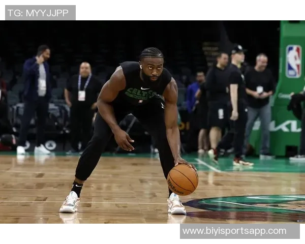 杰伦布朗强调比赛态度：全力以赴才配站上赛场